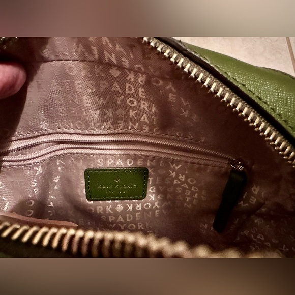 KATE SPADE GREEN CROSSBODY BAG & WALLET - Picture 5 of 12